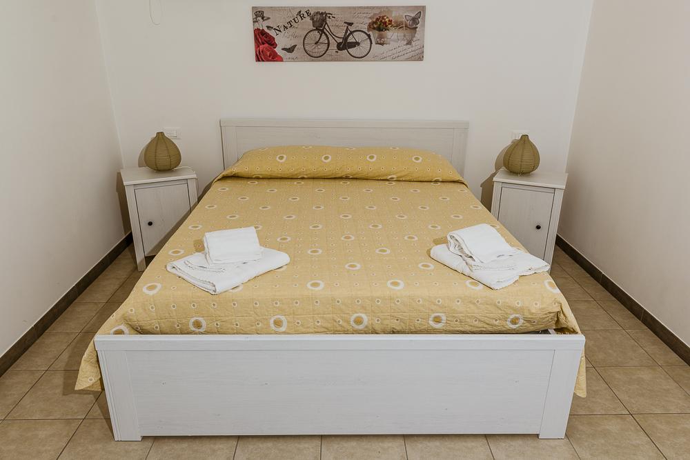 Bed and Breakfast A Due Passi Dal Centro Альберобелло Экстерьер фото